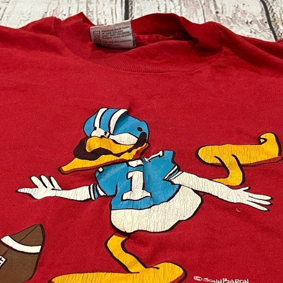 Vintage 1980s Everybody Duck Cartoon Football 80s Crewneck Tee Top Shirt - Picture 4 of 7